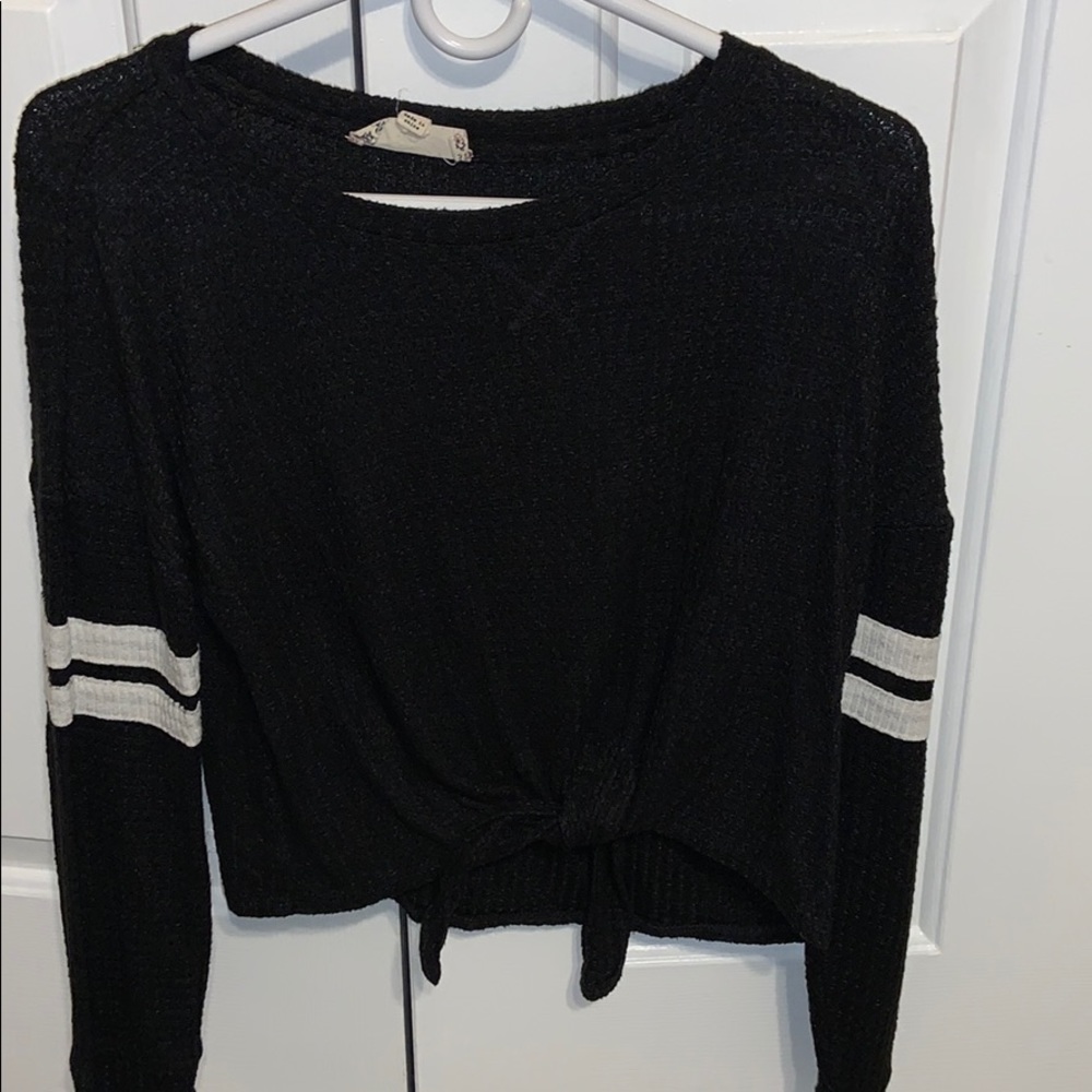 Black & white long sleeve!